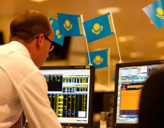 Розничные инвесторы увеличивают свою долю на фондовом рынке Казахстана
