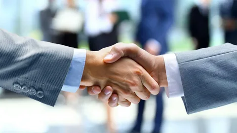 Halyk Bank и Click объявили о стратегическом партнерстве и обмене долями