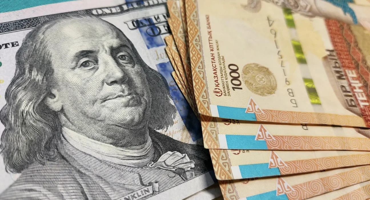 Доллар в Казахстане подскочил до 545 тенге в обменниках
